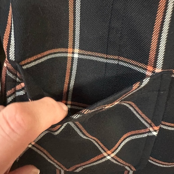 Banana Republic Black Plaid Women's Jacket Blazer, Gold buttons, size 6  Preppy - Picture 7 of 7